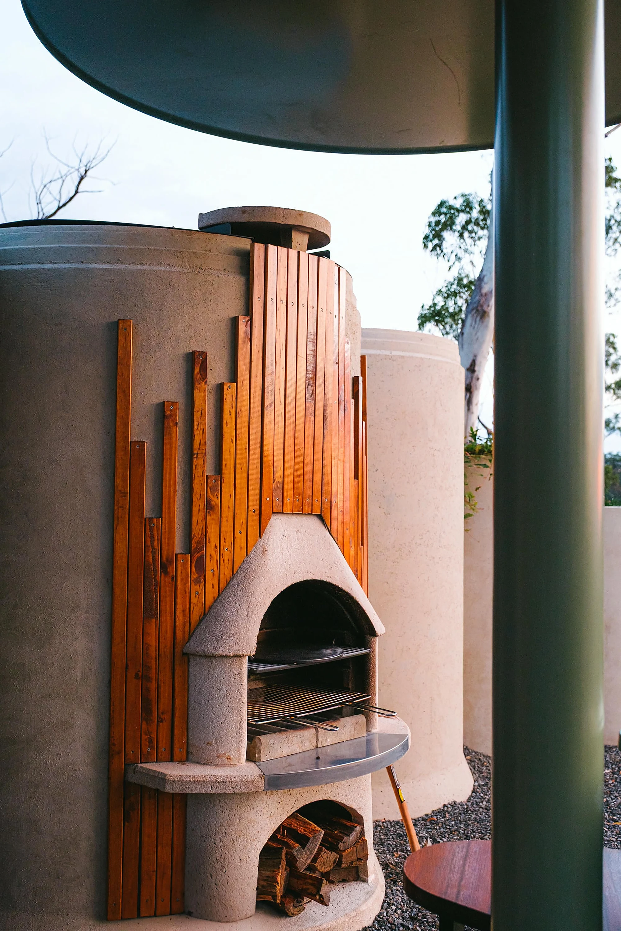 Capertee Valley — pizza oven at Pisces
